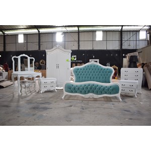 set kamar tidur chloe kerajinan kayu-2