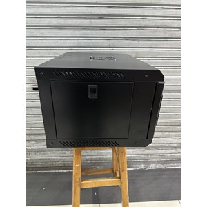 wallmount rack 4u single door rack server murahh-4