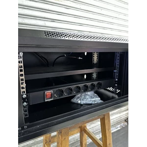 wallmount rack 4u single door rack server murahh-3