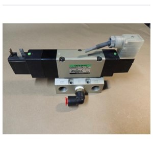 pneumatic valve 4kb440-15-lsk-dc24v-1