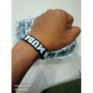 gelang karet emboss custom design | souvenir aksesories promosi-6