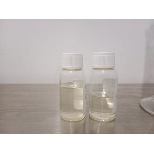 minyak atsiri nutmeg oil