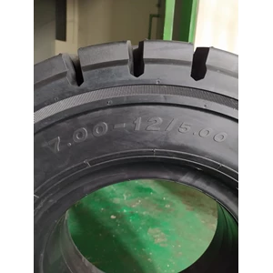 ban forklift solid ascendo 7.00-12-1