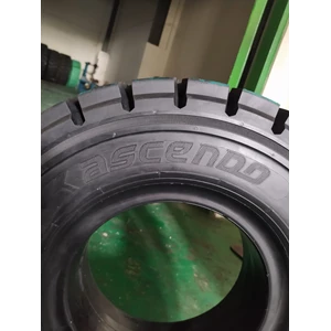 ban forklift solid ascendo 7.00-12-2