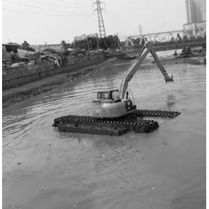 amphibi excavator-2