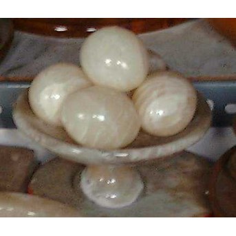Telur Batu Marmer