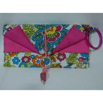 Contemporary clutch bag