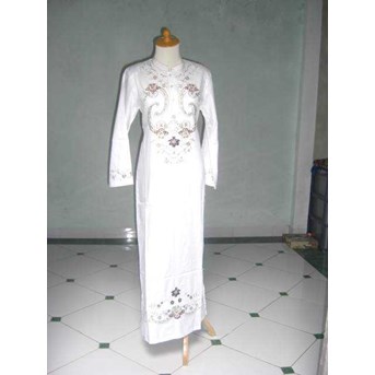 Menjual pakaian muslimah