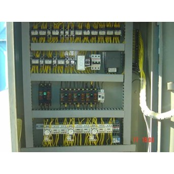 perakitan panel listrik