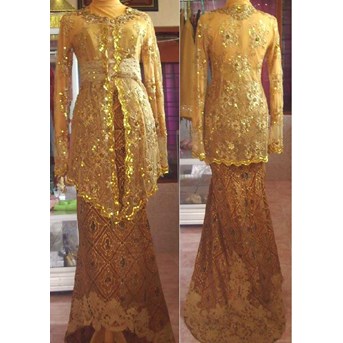 Kebaya Bali & Rok Duyung Ekor