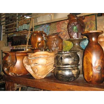 guci/ vas dari kayu jati/ pot kayu/ kerajinan kayu