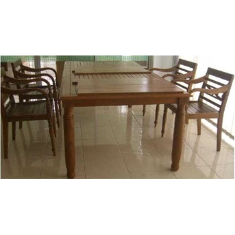 RAFFLESS TEAK SET