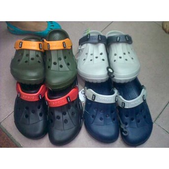 sendal Crocs