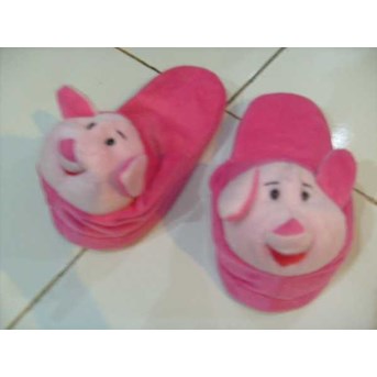 Sandal Boneka Pig
