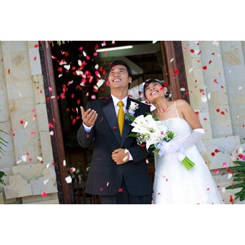 WEDDING CEREMONY IN BALI