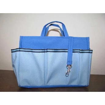 Biru Kotak Muda Lis