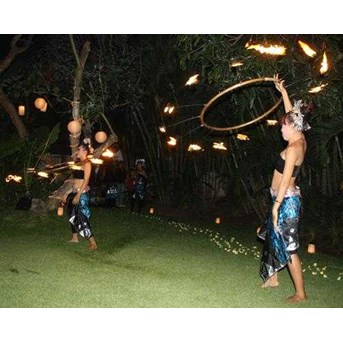 Fire dance ( Fire Hula Hop)
