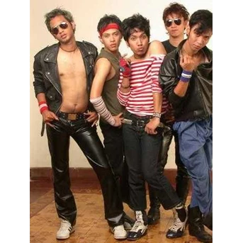 CLUB EIGHTIES BAND