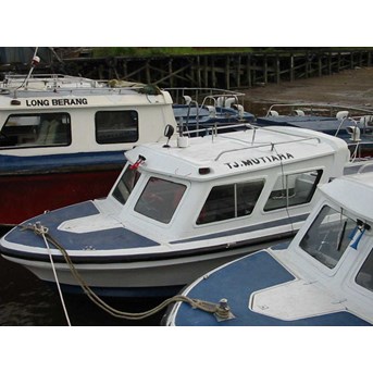 Fiberglass Speedboat