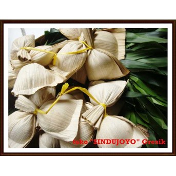 Pudak Beras ( Putih) / Pudak Sagu ( Coklat) / Pudak Pandan ( Hijau)
