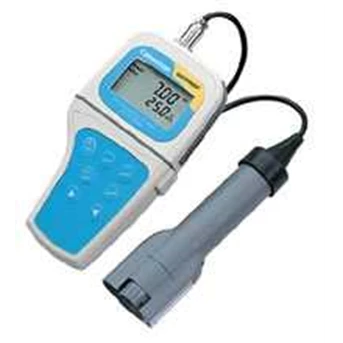Portable pH & Conductivity Meter CyberScan PC10 EUTECH