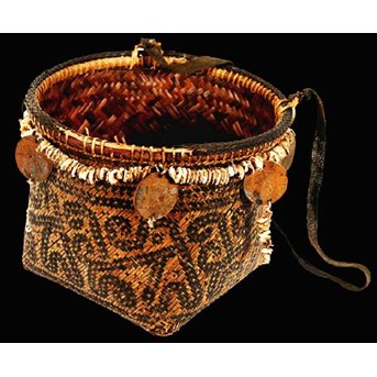 2. Keranjang rotan