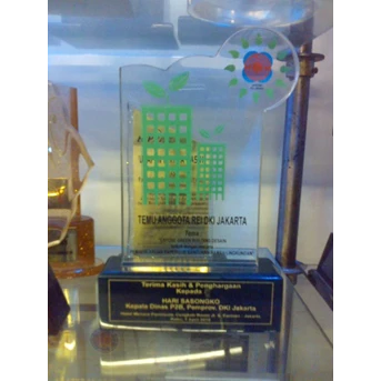 PLAKAT TROPHY PIALA AWARD FIBER AKRILIK KRISTAL TIMAH LOGAM GRAFIR LASER ENGRAVING PERLOMBAAN KEJUARAAN POSPEDA POPROV PEKAN OLAHRAGA DAERAH PEKAN OLAHRAGA PROVINSI PROPINSI PENGHARGAAN SOUVENIR HADIAH PROMOSI MASA BAKTI MASA KERJA