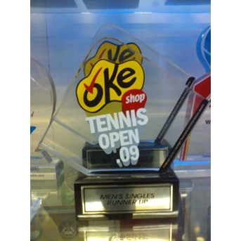 PLAKAT FIBER TROPHY GOLF PIALA GOLF PLAKAT FIBER AKRILIK KRISTAL TIMAH LOGAM GRAFIR LASER ENGRAVING PERLOMBAAN KEJUARAAN POSPEDA POPROV PEKAN OLAHRAGA DAERAH PEKAN OLAHRAGA PROVINSI PROPINSI PENGHARGAAN SOUVENIR HADIAH PROMOSI MASA BAKTI MASA KERJA TENIS