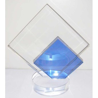 PLAKAT PIALA TROPHY KRISTAL LASER 3D 3DIMENSI ACRYLIC ACRILIK AKRILIK GRAFIR ENGRAVING SOUVENIR KRISTAL PIALA KRISTAL TROPHY KRISTAL GLOBE DUNIA BUMI