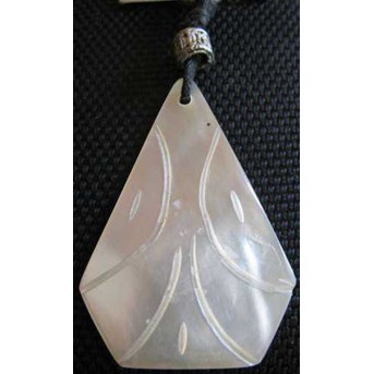 Kalung Kerang Mutiara