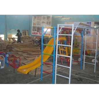 Mainan Outdoor SD Kelas Rendah