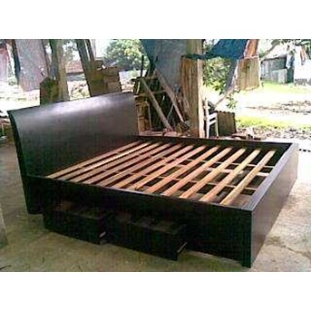 Tempat Tidur
