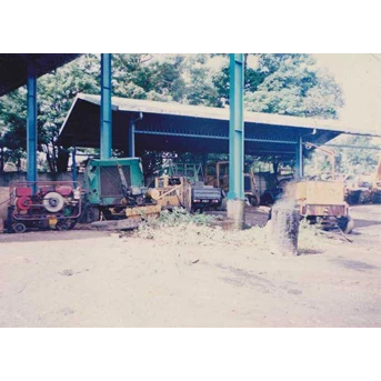 Perawatan Gent Set .Alat Berat Proyek