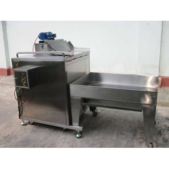 Kettle popcorn machine dengan pengaduk otomatis