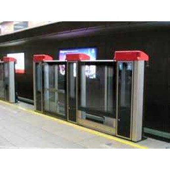 Automatic platform gates