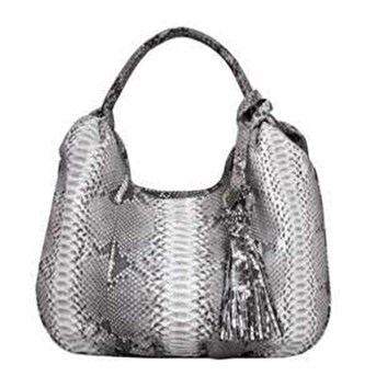 Tas Python - Hazel M PY