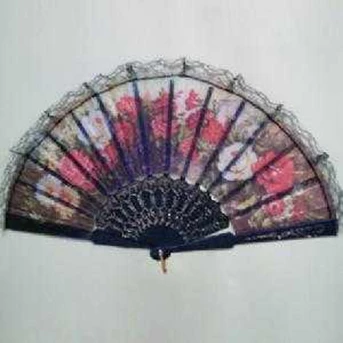 Kipas spanyol hitam