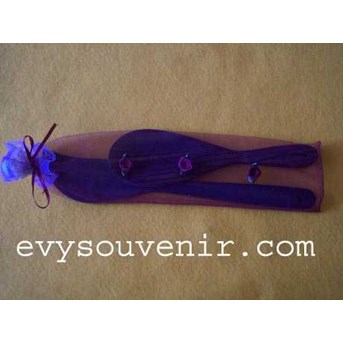 souvenir centong dan solet daun tile