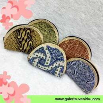 DOMPET KOIN BATIK BESAR - SS46