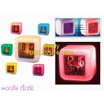 Jam Moody Kubus