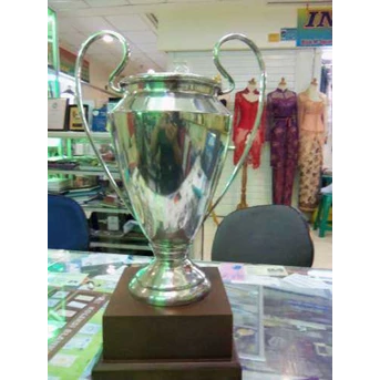 Trophy Timah