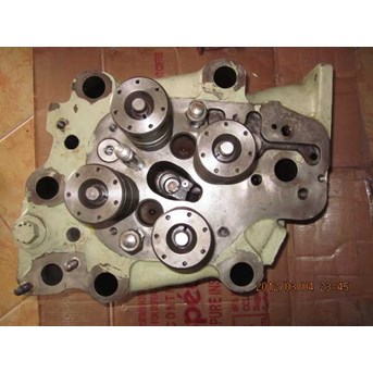 YANMAR M220 CY.HEAD