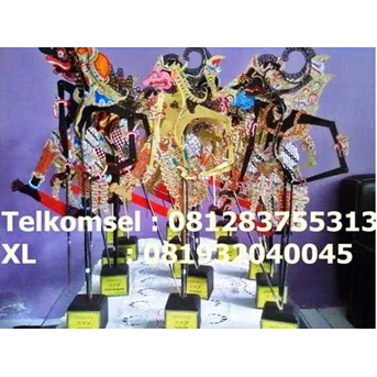 Miniatur Wayang Komadsu