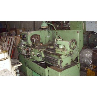 Mesin Bubut LeBLOND MAKINO 800