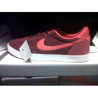 menjual sepatu nike baru original