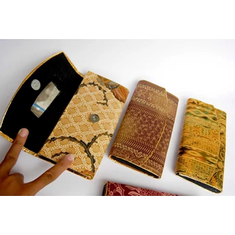 Dompet Batik Besar