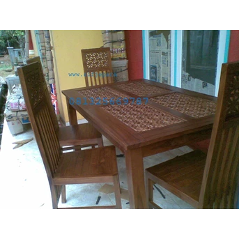 kursi makan bunga seribu