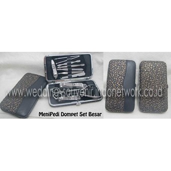 Meni Pedi Dompet Set Besar