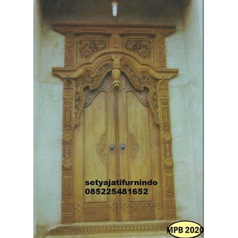 pintu ukiran