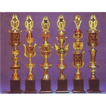 Trophy Murah